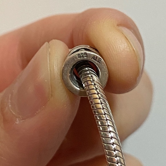 Pandora Bracelet with charms - Picture 8 of 10